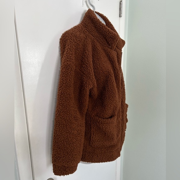 Brown teddy bear fuzzy jacket - Picture 2 of 4